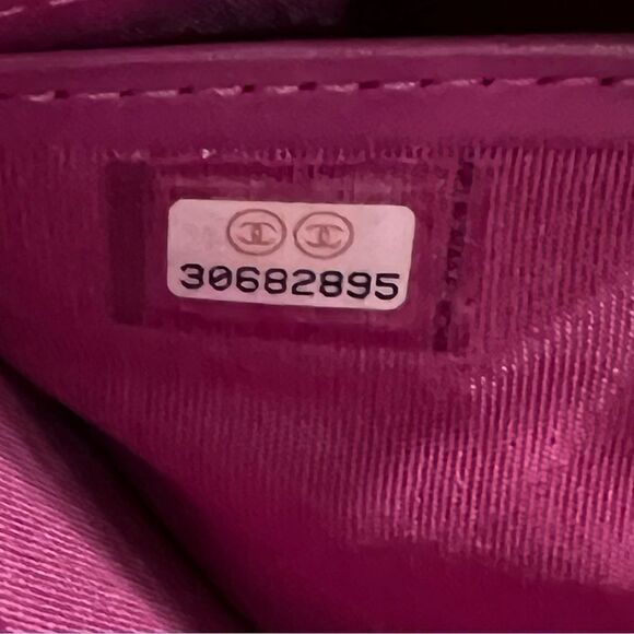 CHANEL Long Wallet Matelasse 19 Lambskin Pink Gold Hardware - Picture 8 of 11